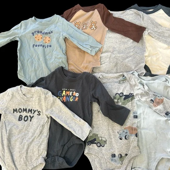 Bundle/ Lot Of 34 Baby Boy Clothes Size 6 Months Pants Bodysuits Hoodies - Picture 4 of 10